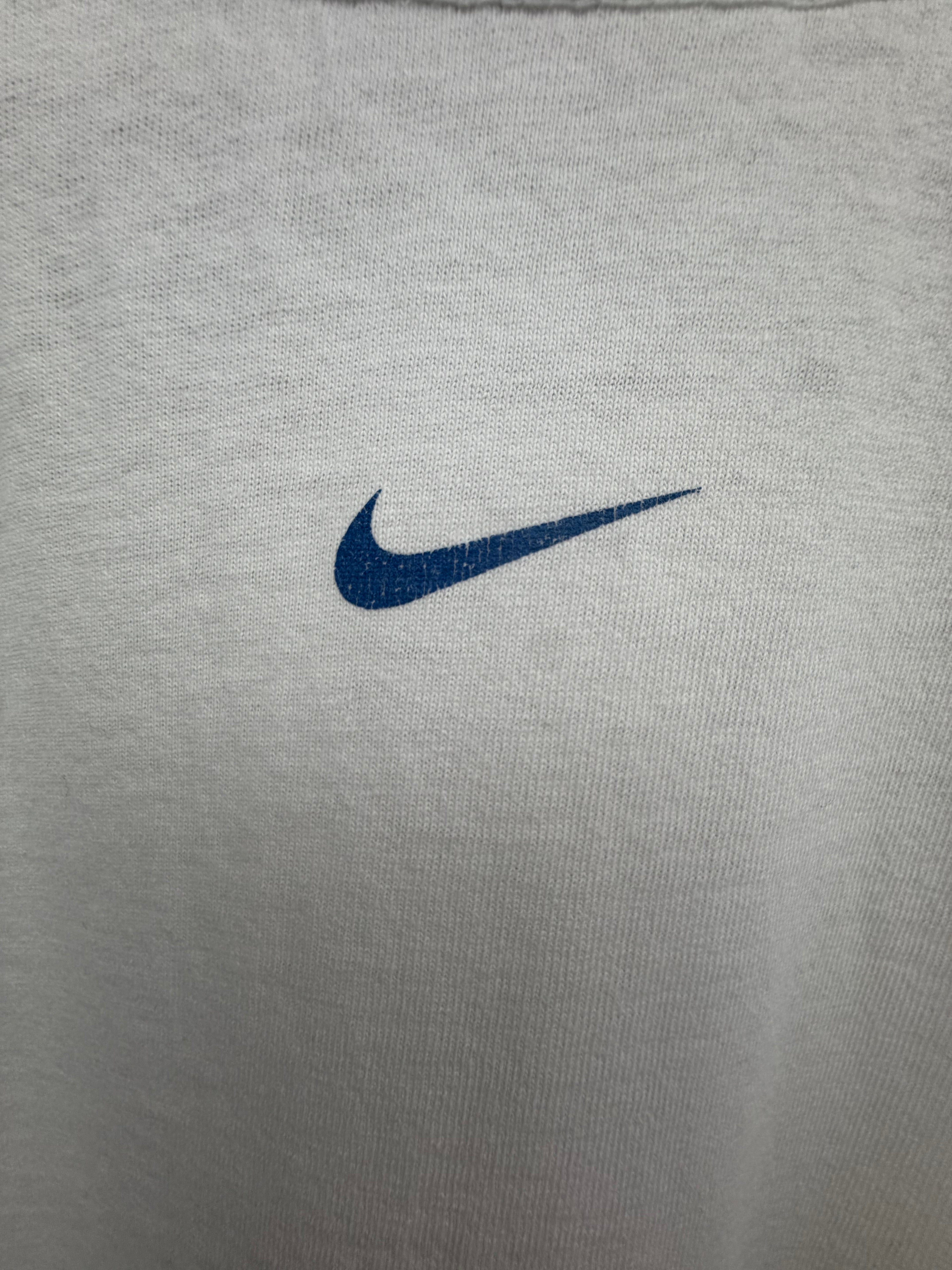 Vintage 90s Nike white T-shirt