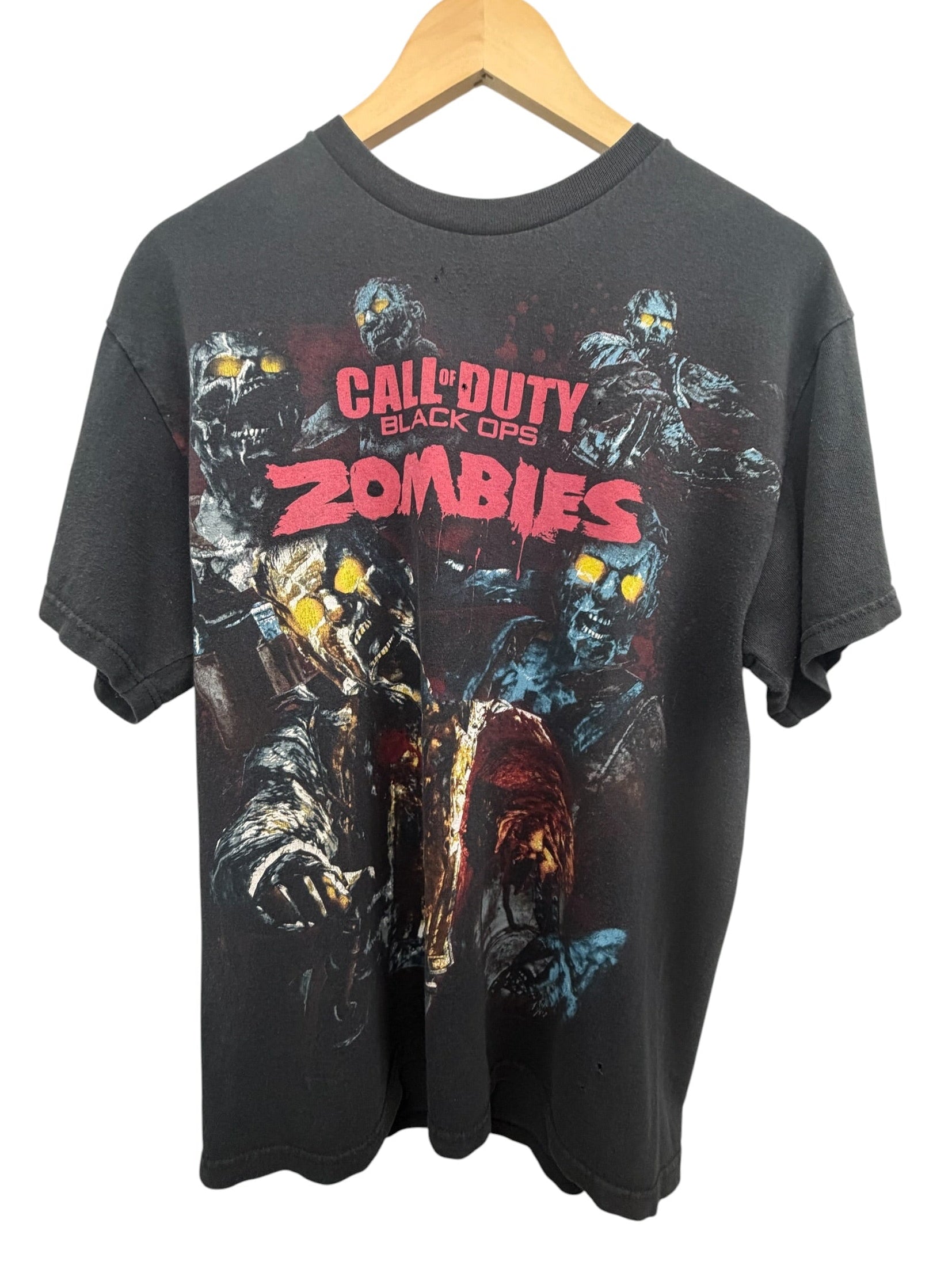 Vintage 2011 COD Zombies Graphic T-Shirt