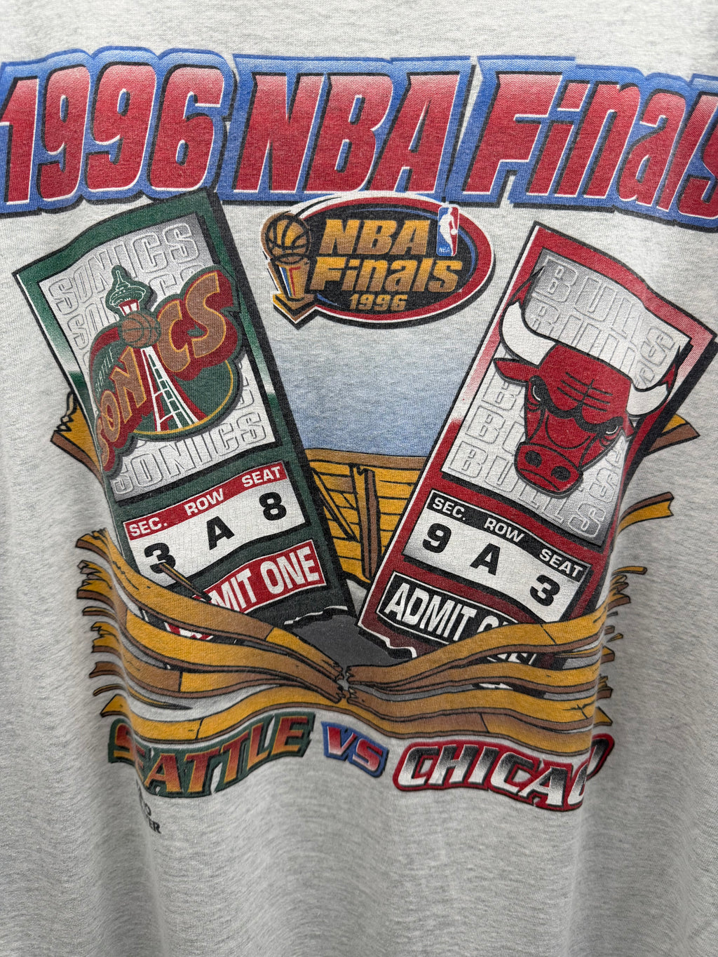 Vintage 1996 NBA Finals Seattle SuperSonics vs Chicago bulls Graphic T-Shirt
